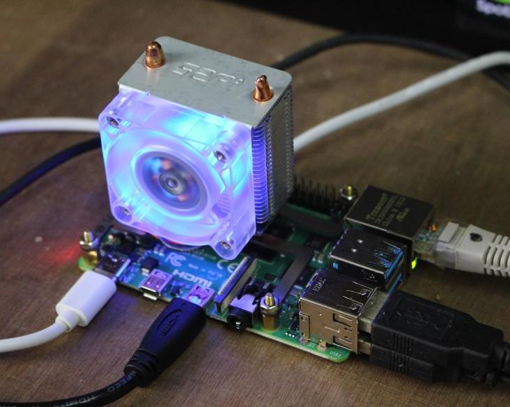 Энтузиаст с помощью Raspberry Pi разработал устройство «третий глаз» для слепых людей / Оффтопик / iXBT Live