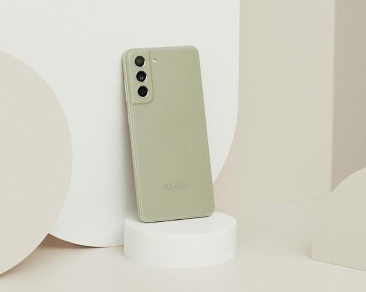 Samsung Galaxy S21 FE получил функцию Galaxy AI «Круг для поиска» / Смартфоны и телефоны / iXBT Live